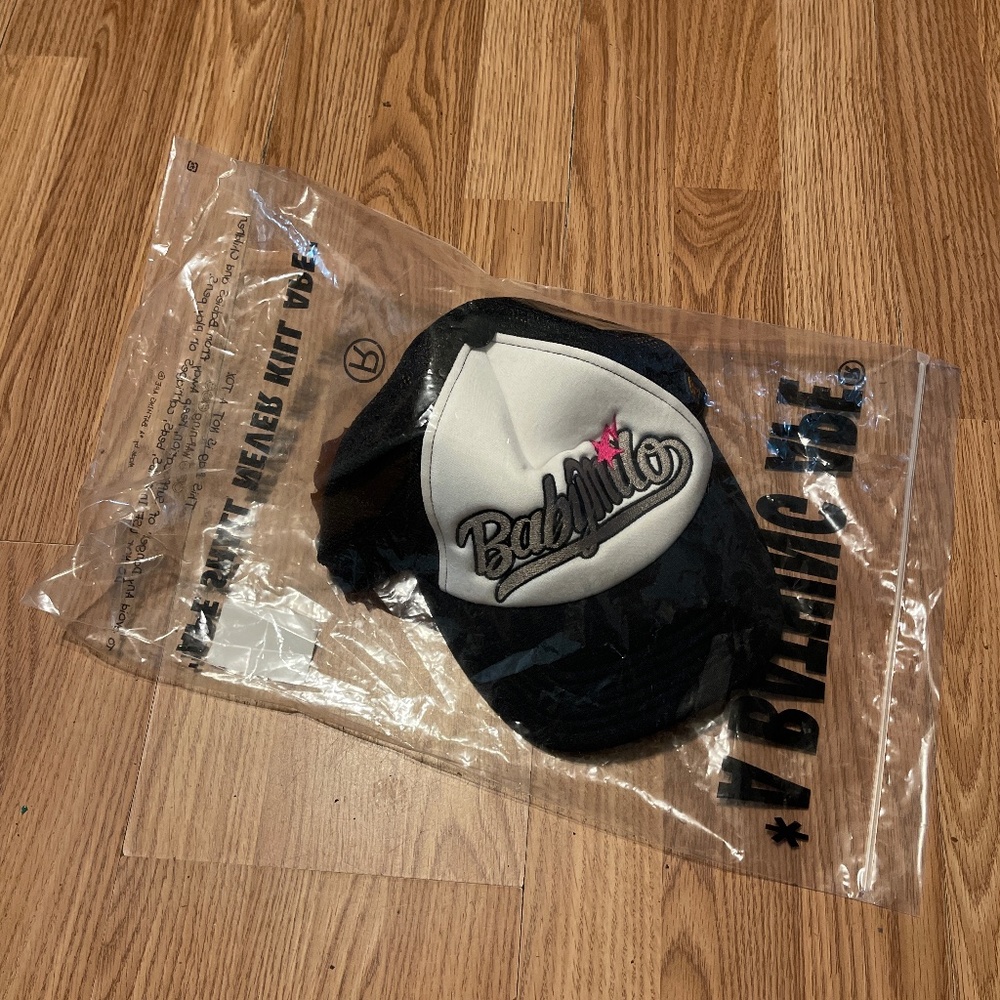 A Bathing Ape (Baby Milo Trucker Hat)